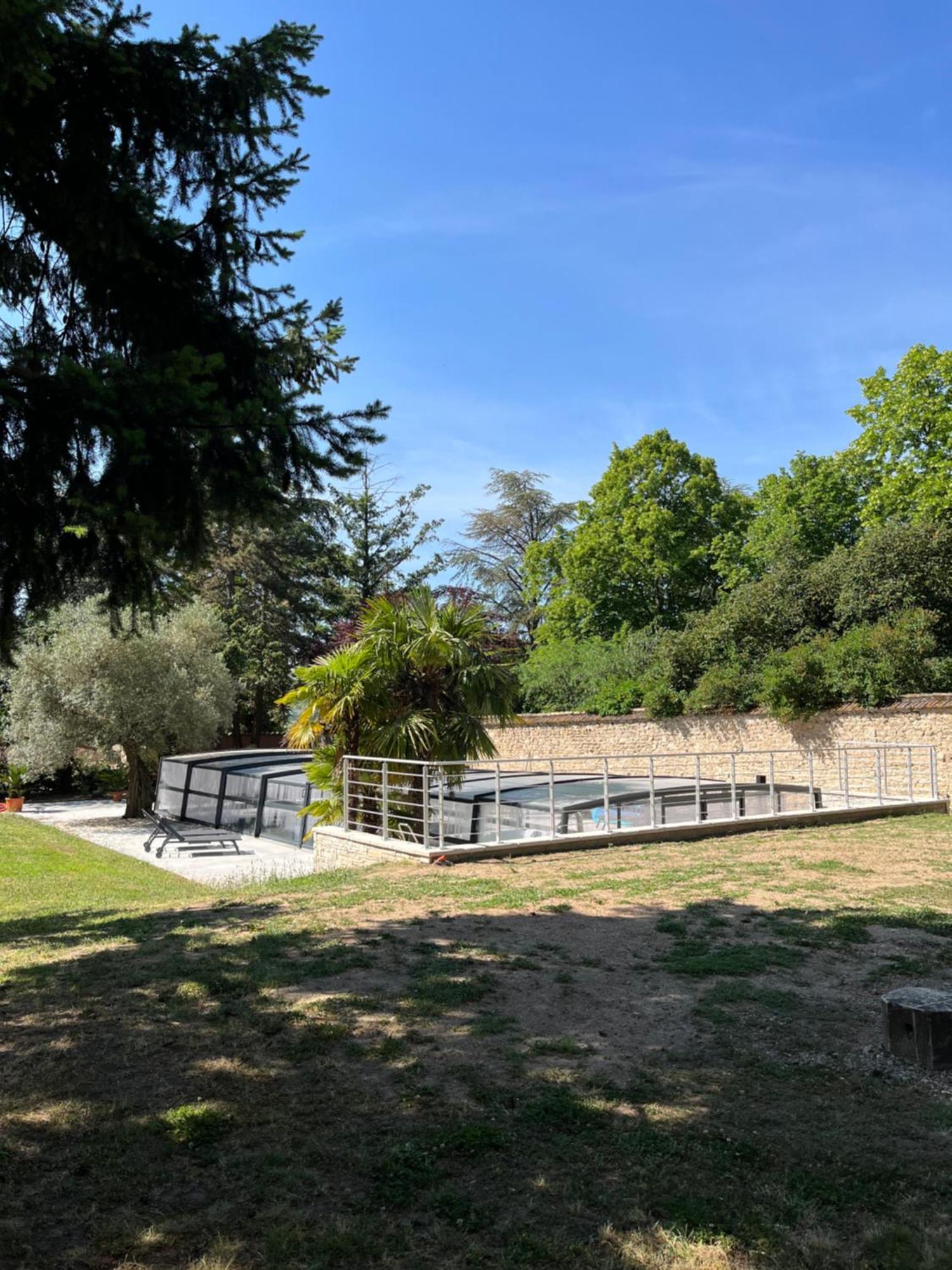 פלורי Chateau De La Chapelle Des Bois מראה חיצוני תמונה